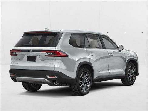 New 2026 Toyota Grand Highlander Hybrid MAX Platinum image 2