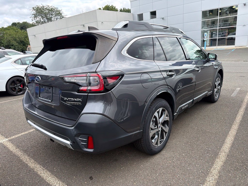 Used 2021 Subaru Outback Touring XT AWD/4WD image 3