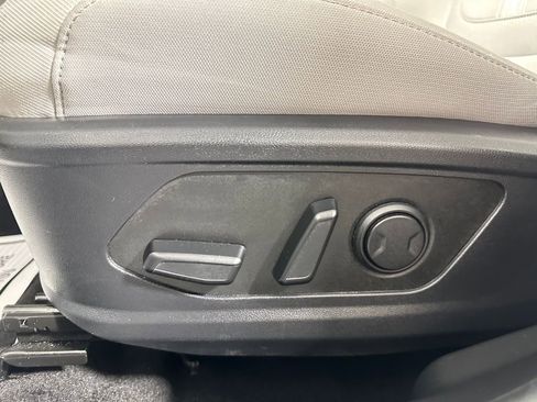 Used 2025 Hyundai Tucson SEL image 18