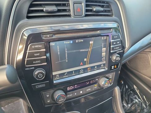 Used 2018 Nissan Maxima SR w/ Midnight Edition FWD image 27
