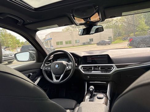 Used 2021 BMW 330i xDrive Sedan w/ Driving Assistance Package image 12