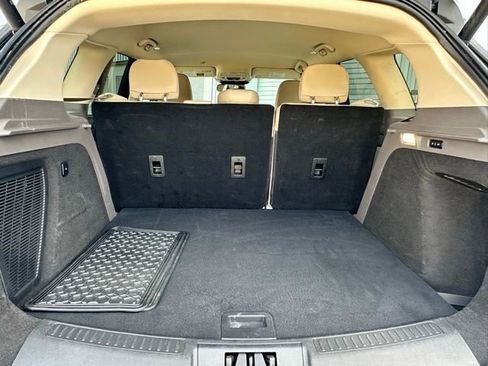 Used 2022 Lincoln Corsair FWD w/ Equipment Group 101A image 9