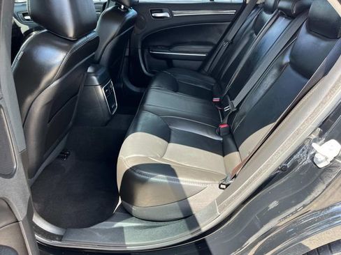 Used 2022 Chrysler 300 Touring L w/ Popular Equipment Group RWD image 19