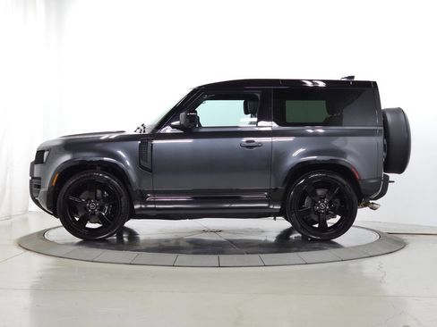 Used 2025 Land Rover Defender 90 V8 AWD/4WD image 2