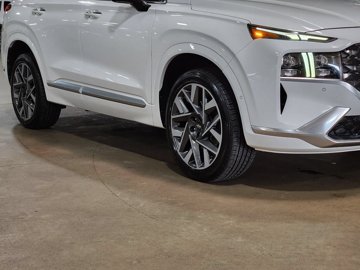 Used 2021 Hyundai Santa Fe Calligraphy AWD/4WD image 16