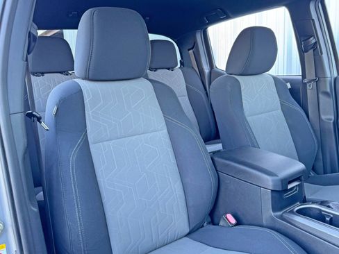 Used 2020 Toyota Tacoma TRD Sport image 33