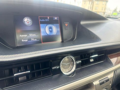 Used 2015 Lexus ES 350 w/ Luxury Package FWD image 28