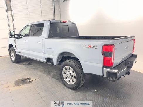 New 2026 Ford F250 4x4 Crew Cab Super Duty image 5