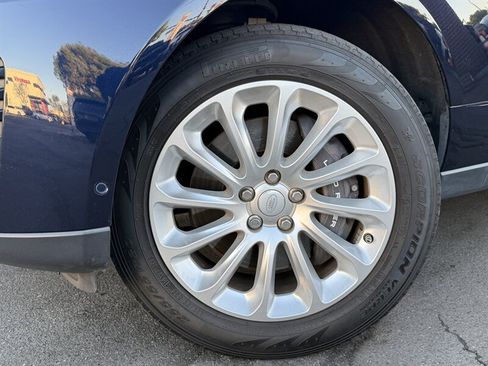 Used 2020 Land Rover Range Rover HSE AWD/4WD image 8