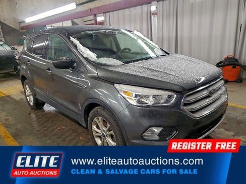 Used 2019 Ford Escape SE image 7