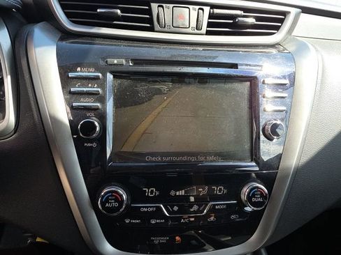 Used 2023 Nissan Murano SV FWD image 19
