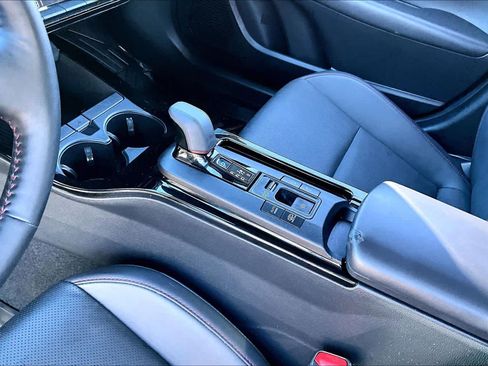 Used 2023 Toyota Prius Prime Premium FWD image 16