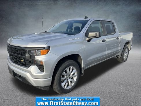 Used 2022 Chevrolet Silverado 1500 Custom image 1