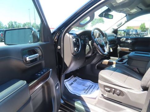 Used 2022 GMC Sierra 1500 SLT w/ SLT Premium Plus Package AWD/4WD image 18