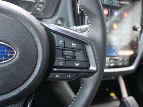 Used 2025 Subaru Forester Limited image 19