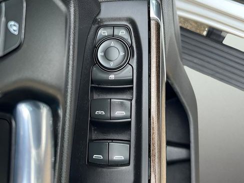 Used 2020 Chevrolet Silverado 1500 RST w/ Texas Edition image 13