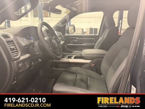 New 2026 RAM 1500 4x4 Crew Cab image 12