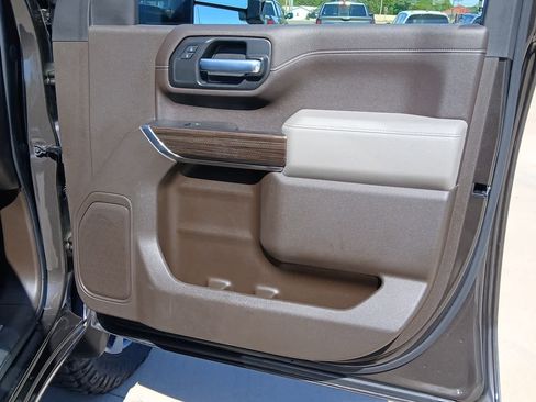 Used 2021 Chevrolet Silverado 2500 LT w/ Convenience Package AWD/4WD image 43