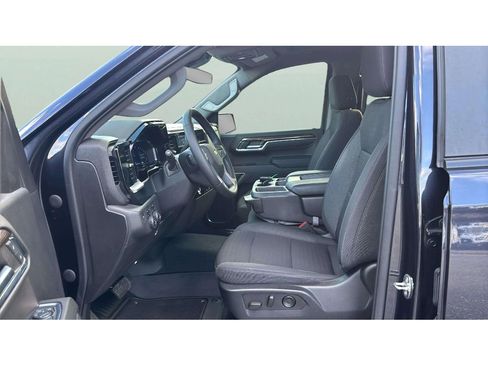 Used 2023 Chevrolet Silverado 1500 LT w/ Z71 Off-Road Package image 9