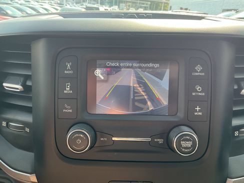 Used 2019 RAM 2500 Tradesman AWD/4WD image 9