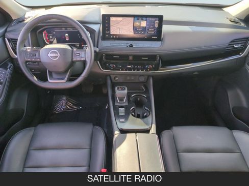 Certified 2025 Nissan Rogue SL image 13