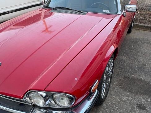 Used 1990 Jaguar XJS V12 Convertible RWD image 8