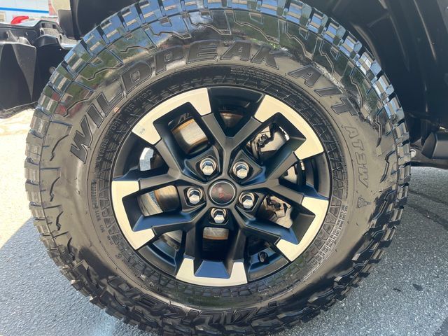 Used 2026 Jeep Gladiator Rubicon AWD/4WD image 9