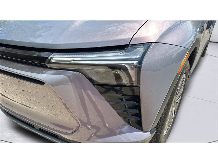 Used 2024 Chevrolet Blazer EV LT AWD/4WD image 37