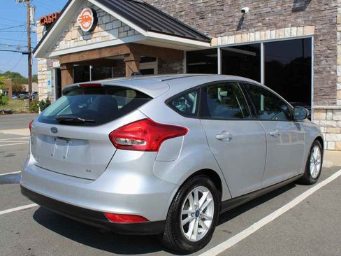 Used 2016 Ford Focus SE image 5