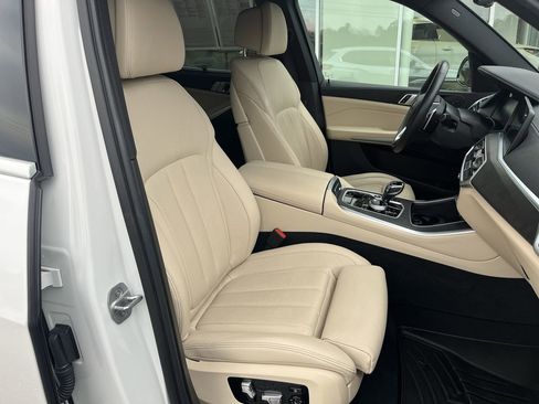 Certified 2022 BMW X5 xDrive40i w/ Executive Package image 36