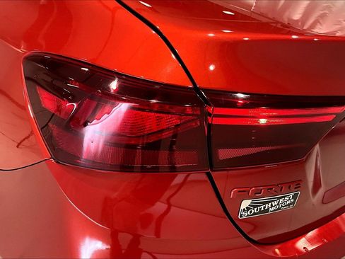 Used 2023 Kia Forte LXS w/ LXS Technology Package FWD image 23