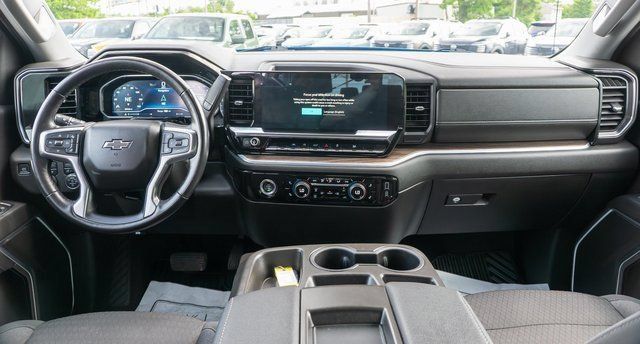 Used 2022 Chevrolet Silverado 1500 RST AWD/4WD image 14