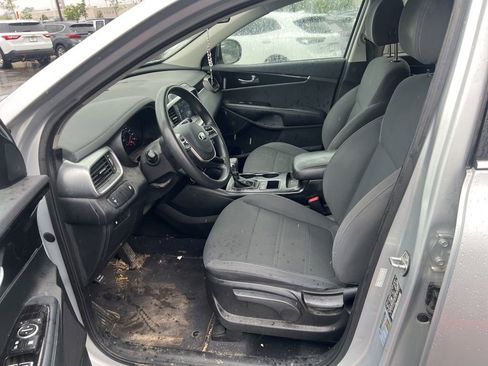 Used 2019 Kia Sorento L FWD image 20