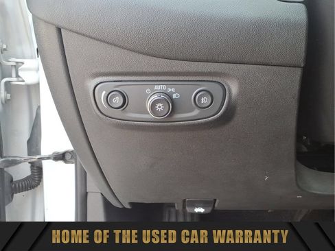 Used 2020 Chevrolet Equinox Premier FWD image 18