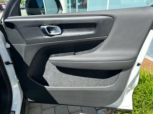 Used 2023 Volvo C40 P8 Recharge Plus w/ Climate Package AWD/4WD image 42