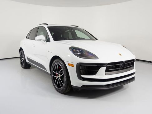 New 2026 Porsche Macan S image 9