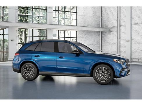 Certified 2026 Mercedes-Benz GLC 300 4MATIC image 14