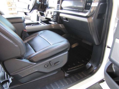 Used 2025 Ford F250 Lariat w/ Tremor Off-Road Package AWD/4WD image 23