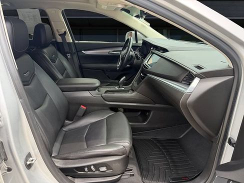 Used 2019 Cadillac XT5 Luxury AWD/4WD image 15