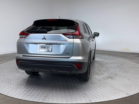 Used 2022 Mitsubishi Eclipse Cross LE AWD/4WD image 7