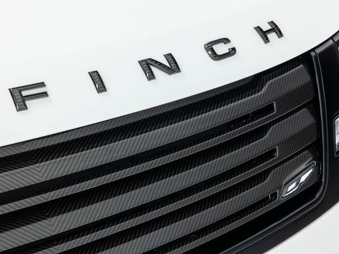 Used 2025 Land Rover Range Rover SE AWD/4WD image 11