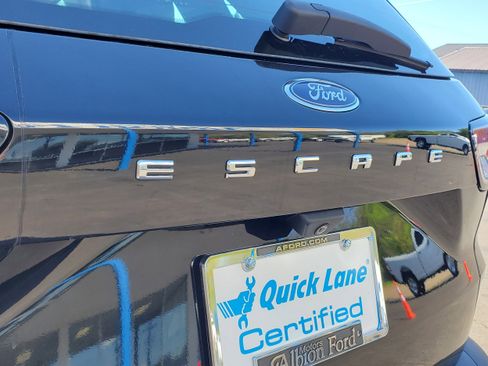 Used 2021 Ford Escape S FWD image 8
