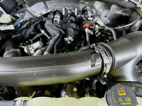 New 2025 Ford Expedition Max Active image 9