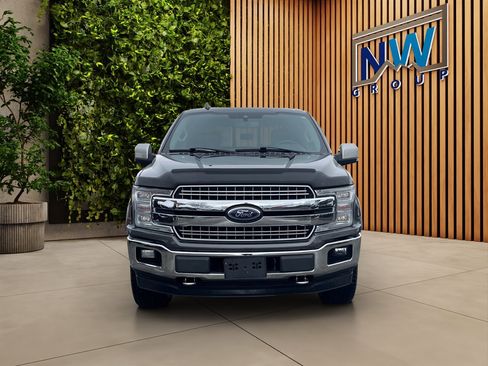 Used 2018 Ford F150 Lariat w/ Equipment Group 502A Luxury image 29