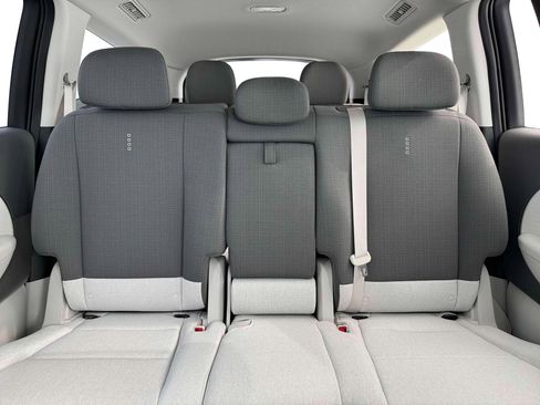 New 2026 Hyundai Ioniq 9 SE image 16