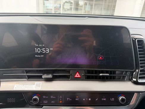 Used 2023 Kia Sportage EX FWD image 18