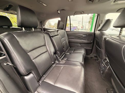 Used 2016 Honda Pilot Touring image 31