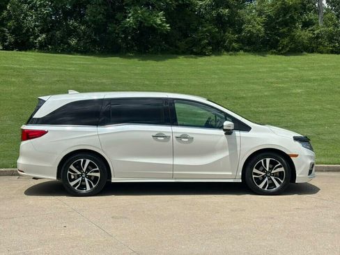 Used 2018 Honda Odyssey Elite image 8