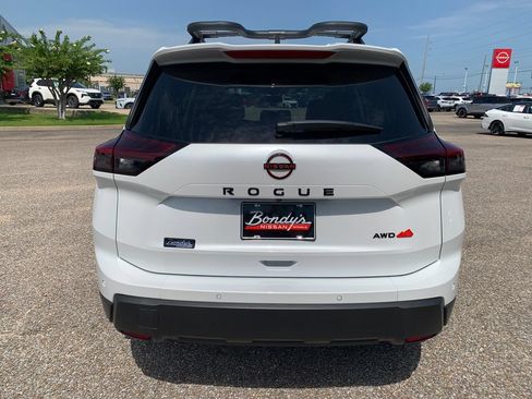 New 2026 Nissan Rogue SV AWD/4WD image 5
