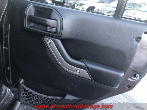 Used 2017 Jeep Wrangler Unlimited Sport w/ Quick Order Package 24S image 19